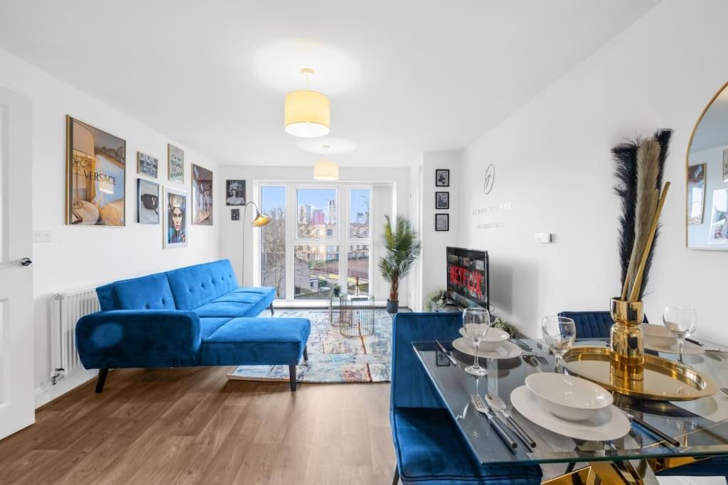 The Versace Suite With 4 Beds And Secure Free Parking Birmingham Dış mekan fotoğraf